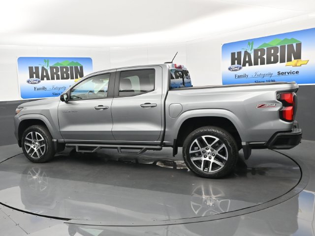 Used 2024 Chevrolet Colorado Z71 w/ Z71 Convenience Package 2 AWD/4WD image 3