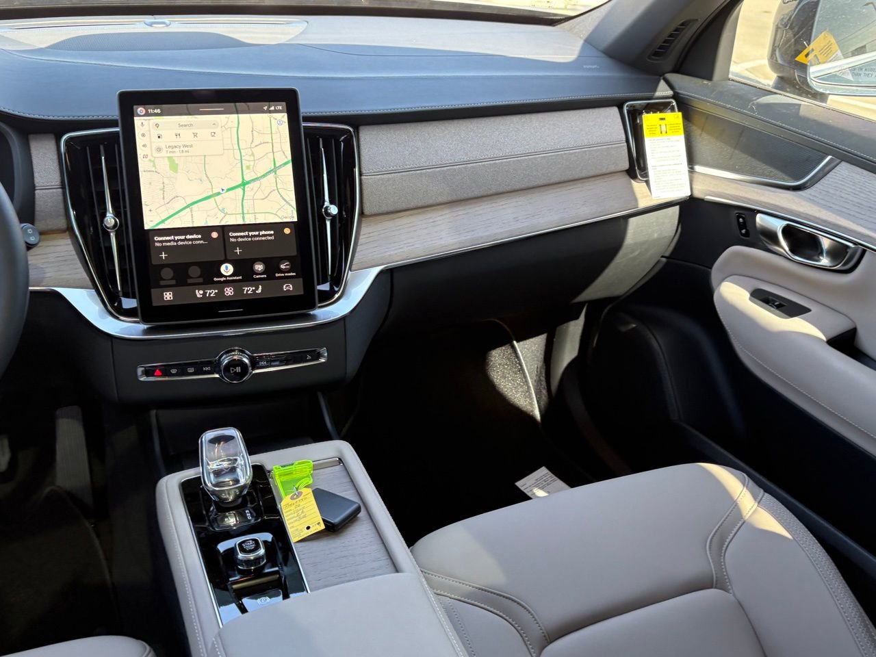 New 2026 Volvo XC90 B5 Core w/ Protection Package Premier image 13