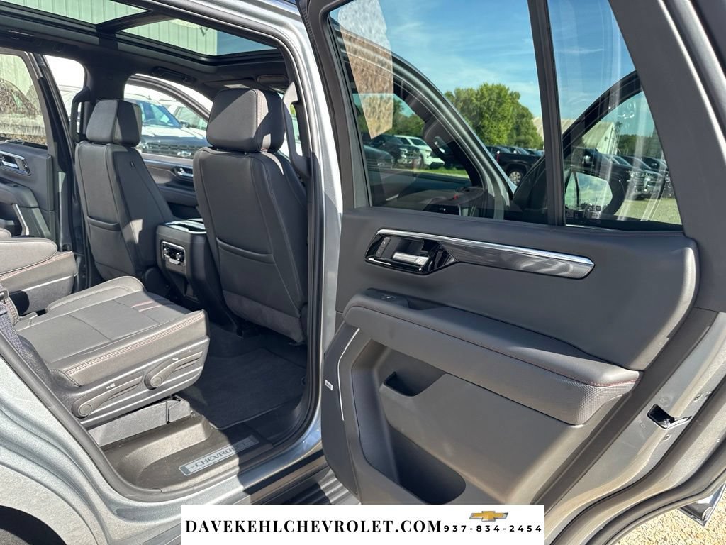 Used 2025 Chevrolet Tahoe RST w/ Comfort Package AWD/4WD image 30
