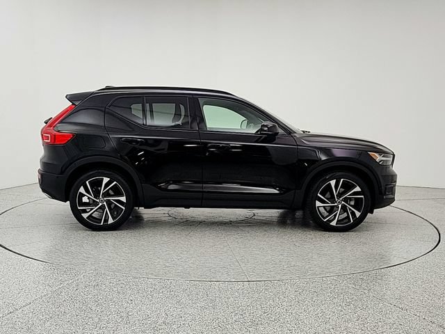 Used 2019 Volvo XC40 T5 R-Design AWD/4WD image 4