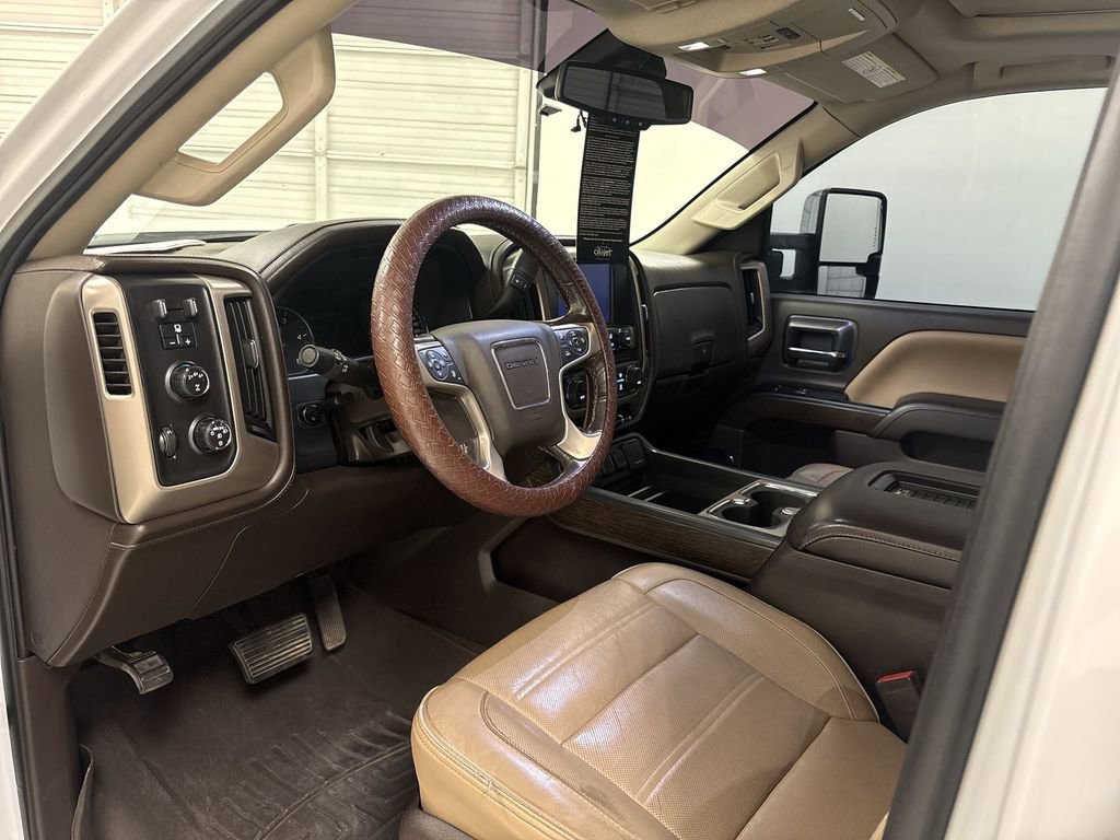 Used 2018 GMC Sierra 2500 Denali w/ Duramax Plus Package image 10