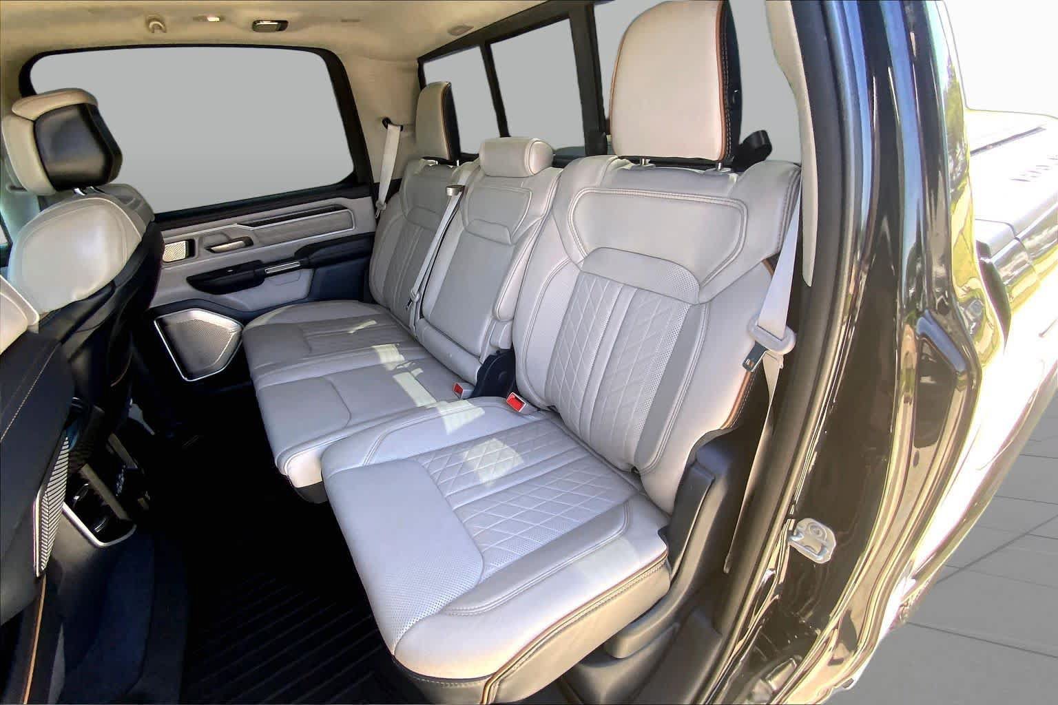 Used 2025 RAM 1500 Tungsten AWD/4WD image 41