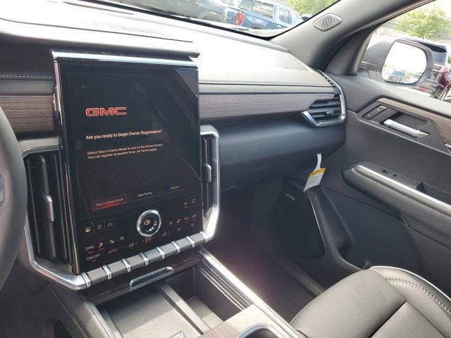 New 2026 GMC Acadia Denali w/ Super Cruise Package FWD image 26