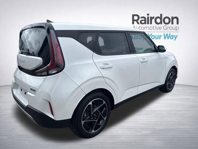 Used 2023 Kia Soul EX image 9