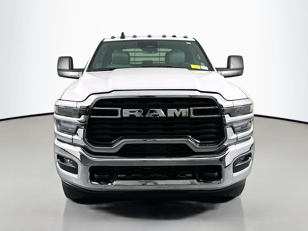 Used 2025 RAM 3500 Tradesman w/ Chrome Appearance Group AWD/4WD video 2