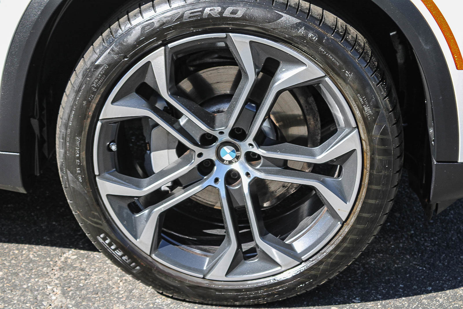 Used 2023 BMW X5 xDrive40i w/ Parking Assistance Package image 10