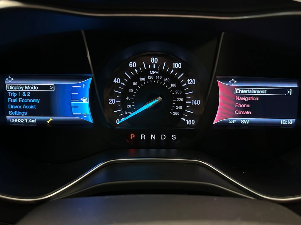 Used 2016 Ford Fusion SE w/ Equipment Group 202A FWD image 10