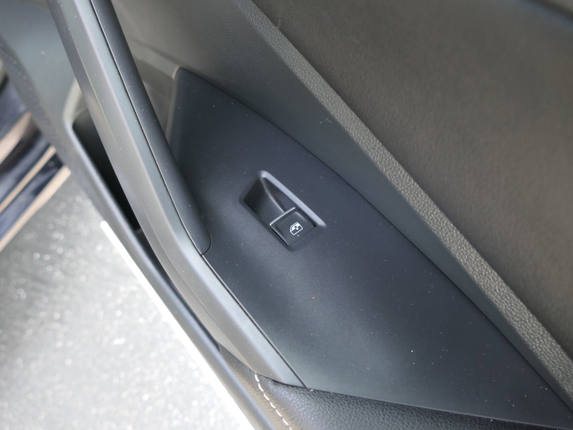 Used 2023 Volkswagen Jetta Sport FWD image 27