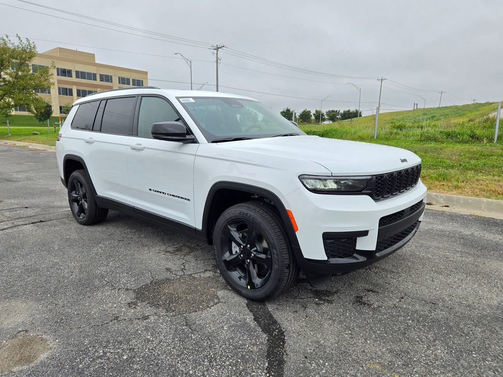 New 2025 Jeep Grand Cherokee L Altitude