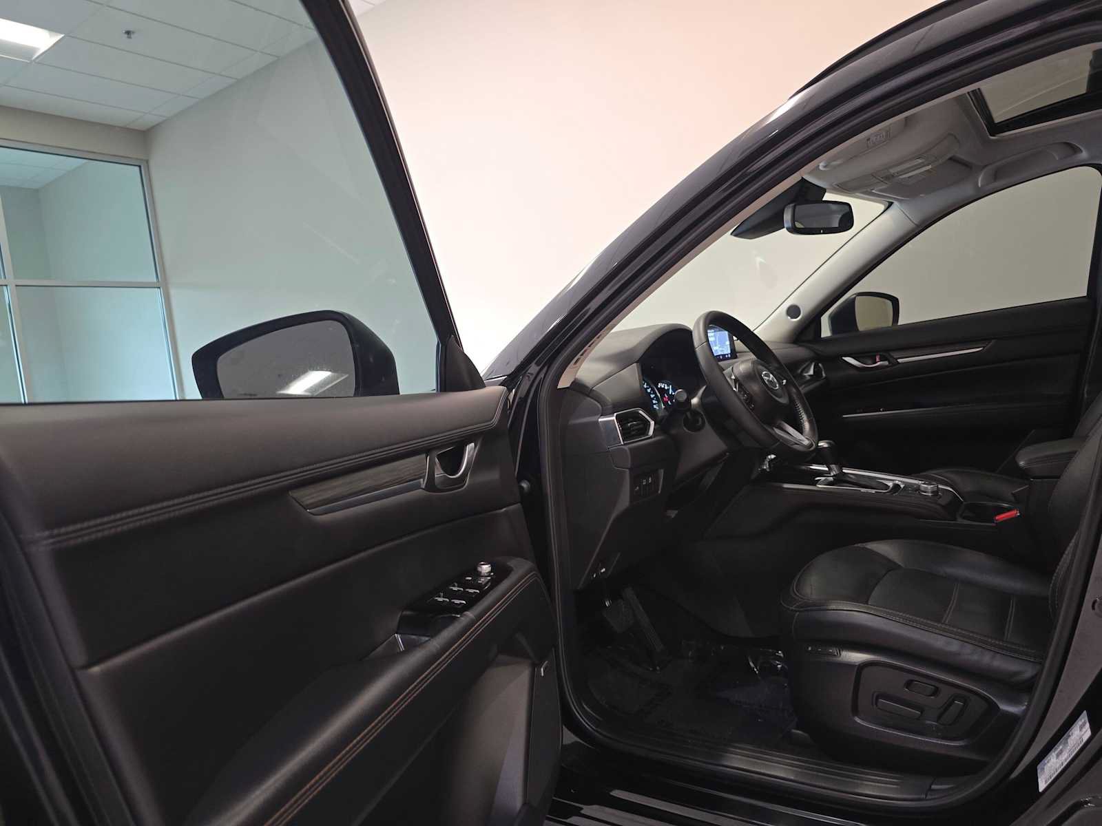 Used 2019 MAZDA CX-5 Grand Touring w/ GT Premium Package AWD/4WD image 23