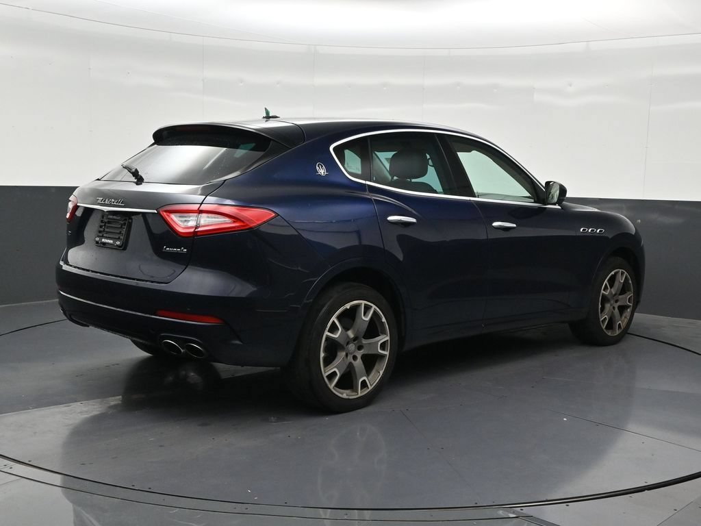 Used 2019 Maserati Levante AWD/4WD image 5