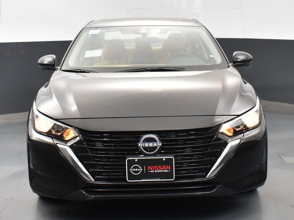 New 2025 Nissan Sentra SV w/ SV Premium Package image 2