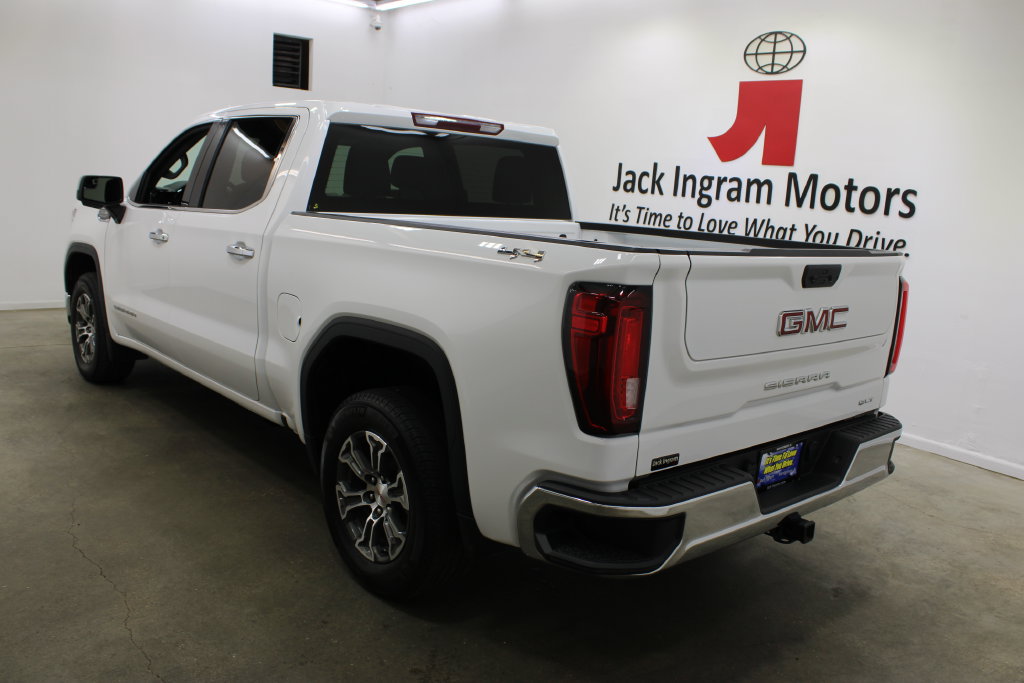 Used 2025 GMC Sierra 1500 SLT AWD/4WD image 3
