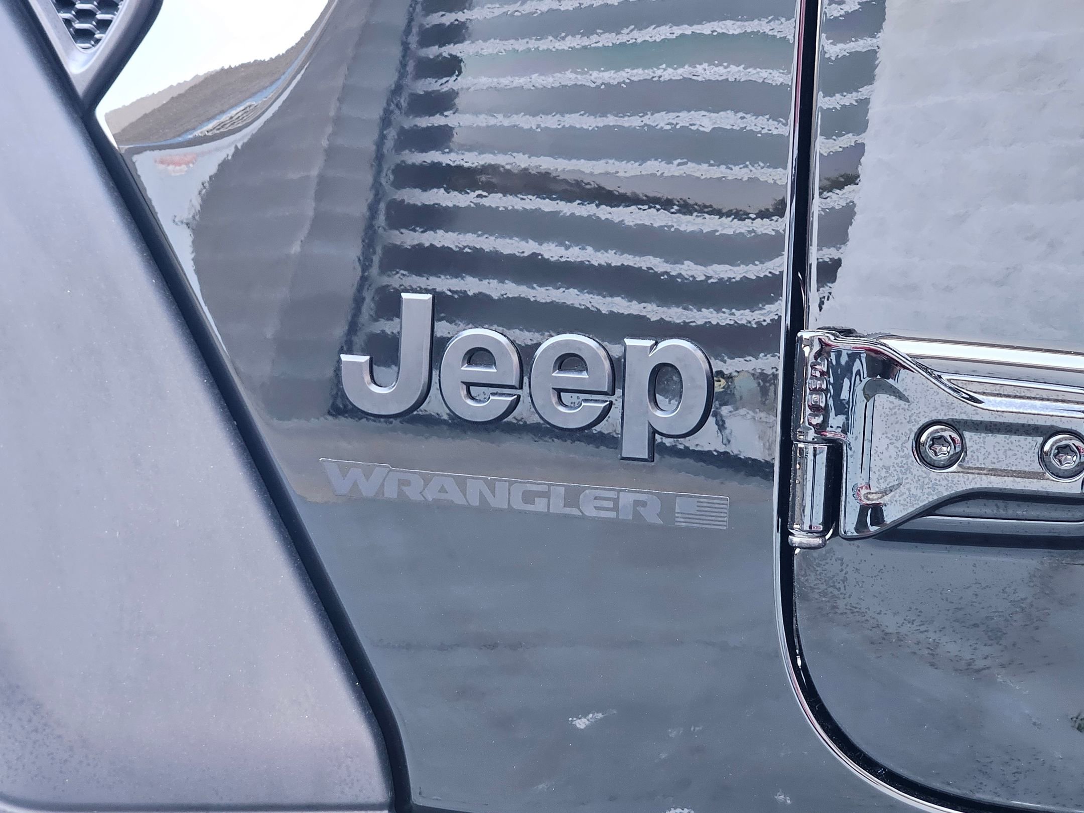 Used 2025 Jeep Wrangler Sport image 28