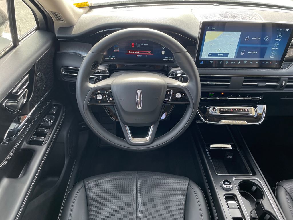 New 2025 Lincoln Corsair Reserve w/ Jet Appearance Package image 13