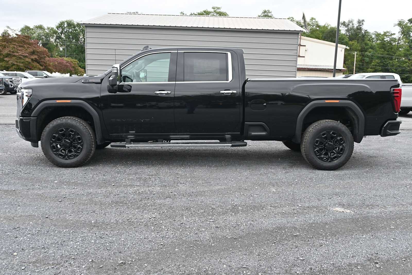 New 2026 GMC Sierra 3500 Denali w/ Technology Package AWD/4WD image 6