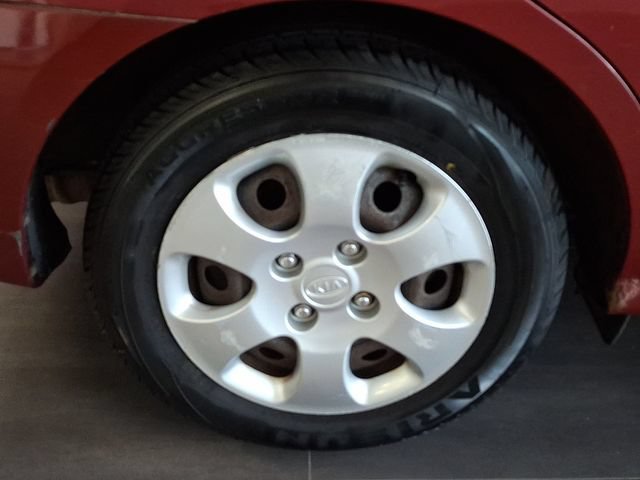 Used 2006 Kia Spectra EX FWD image 7