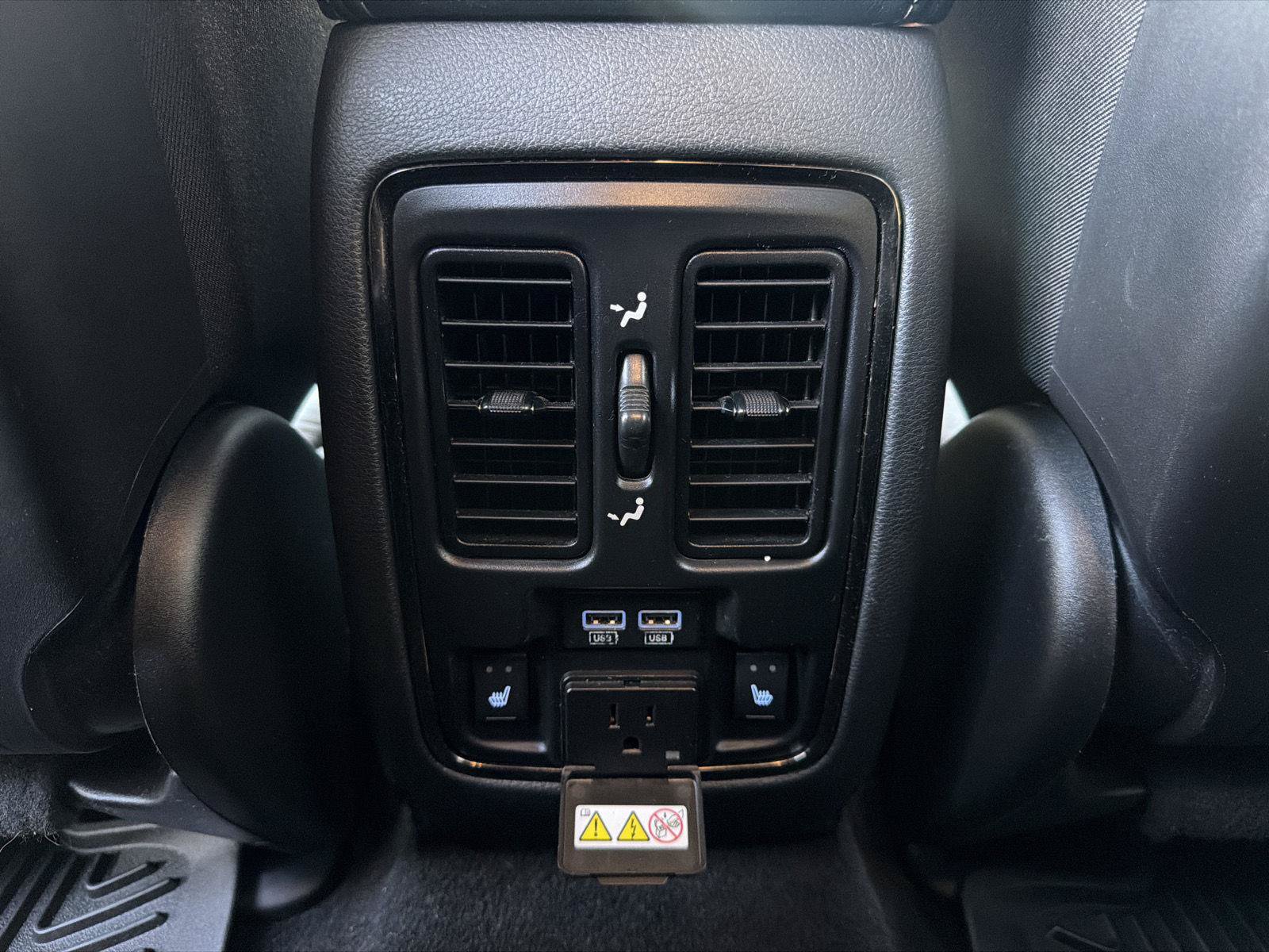 Used 2020 Dodge Durango R/T w/ Blacktop Package AWD/4WD image 40