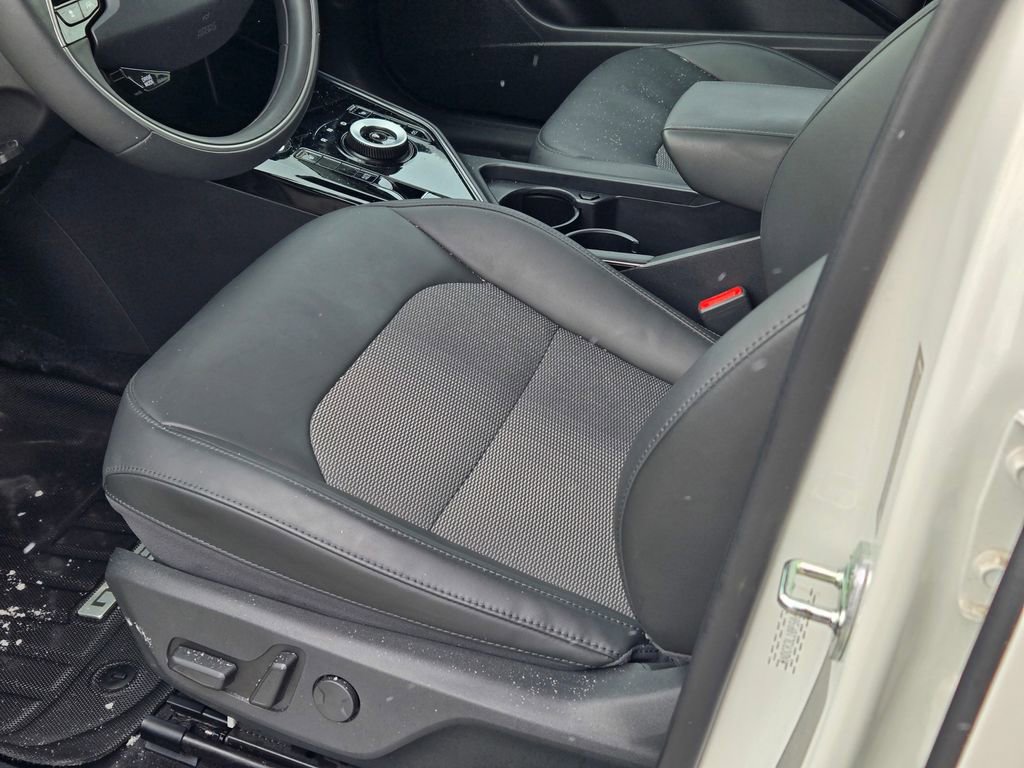 Used 2023 Kia Niro Wind image 31