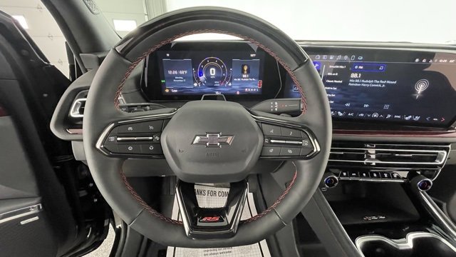 Used 2025 Chevrolet Traverse RS w/ LPO, Floor Liner Package image 37