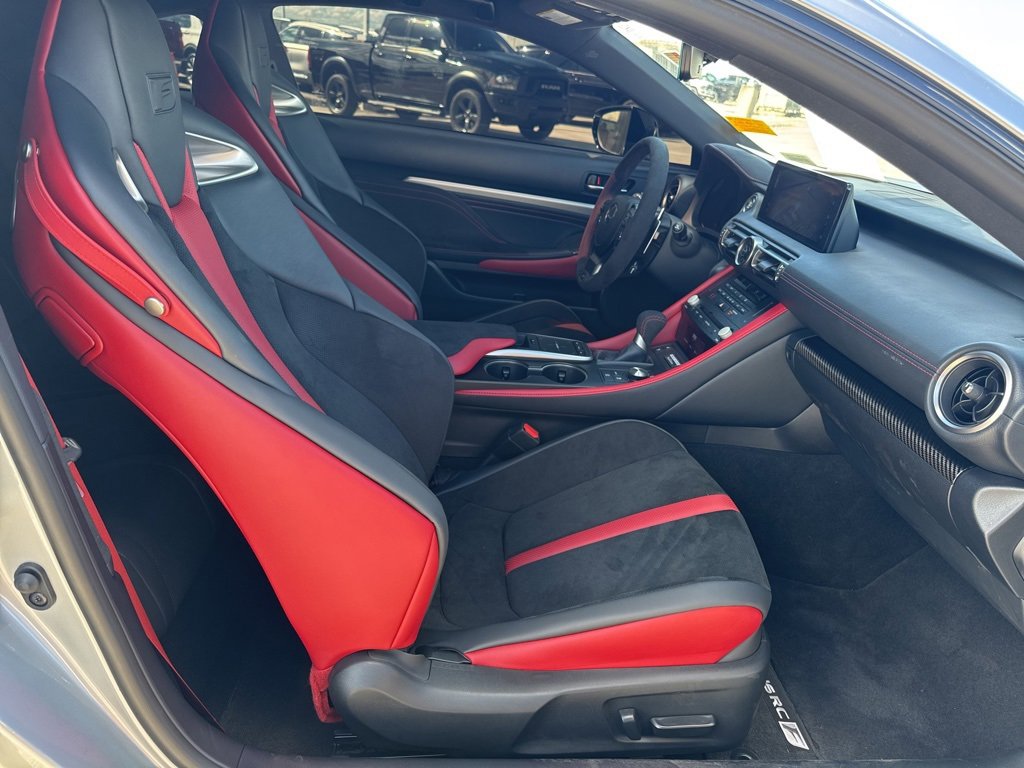Used 2025 Lexus RC F Final Edition image 9