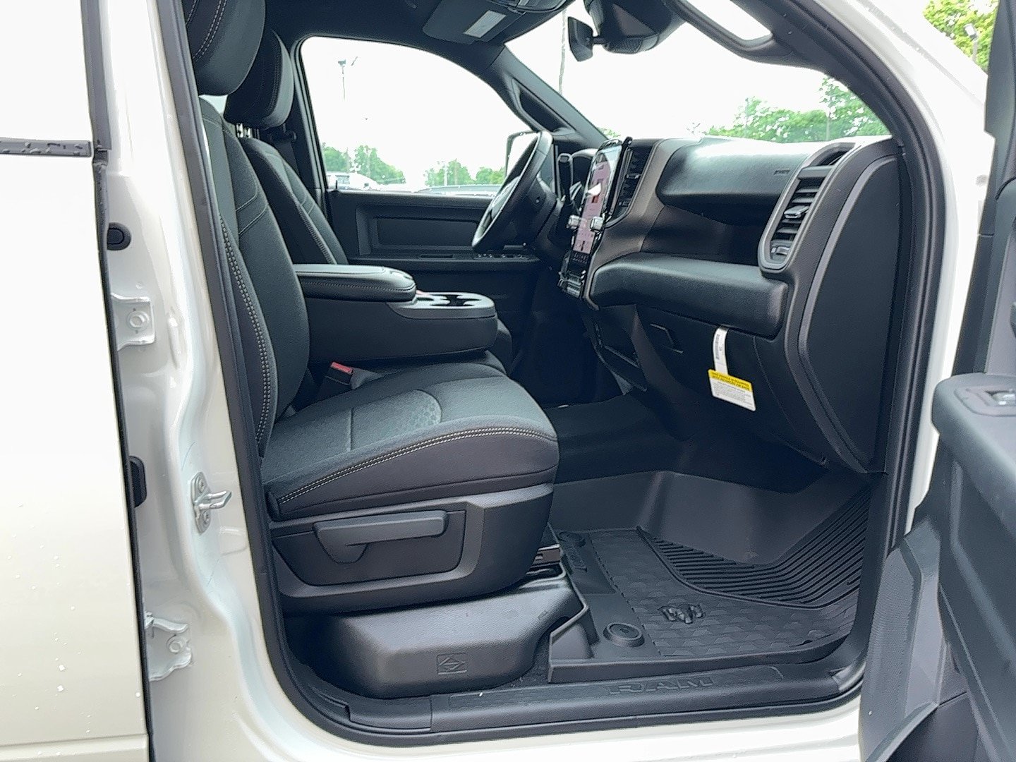 New 2026 RAM 3500 Tradesman AWD/4WD image 9