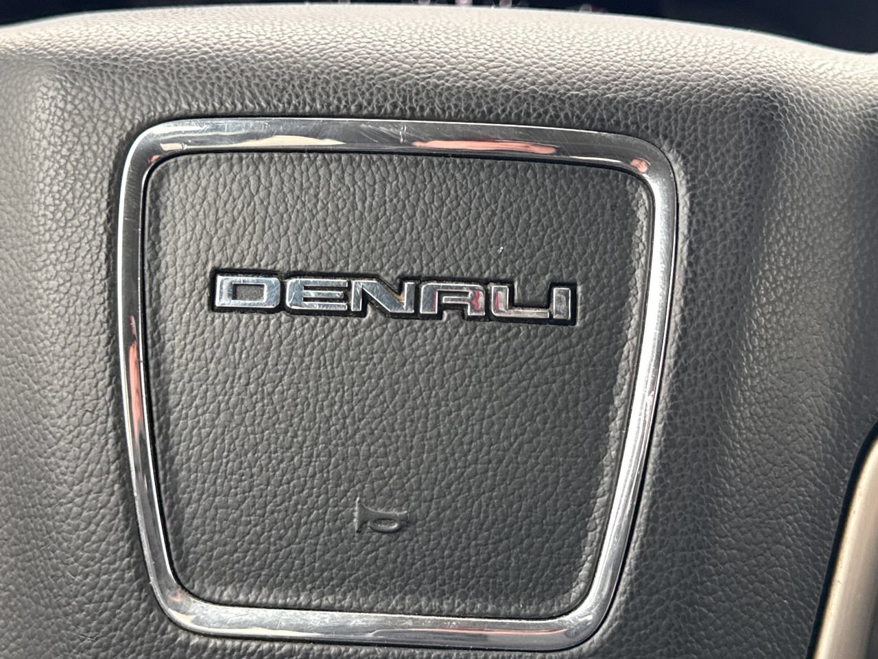 Used 2017 GMC Sierra 1500 Denali AWD/4WD image 29