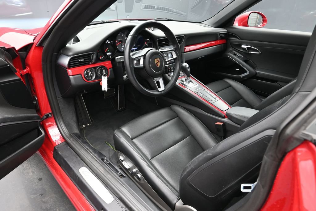 Used 2017 Porsche 911 Carrera S RWD image 4