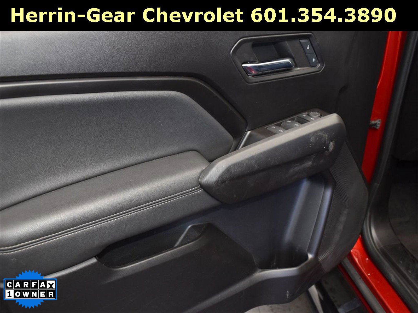 Used 2024 Chevrolet Colorado LT w/ LT Convenience Package II image 11