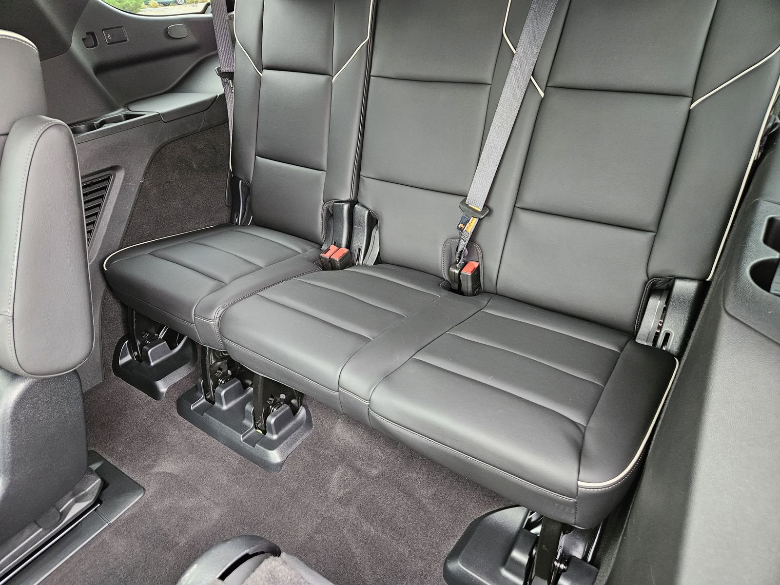 Certified 2023 Cadillac Escalade Premium Luxury AWD/4WD image 35