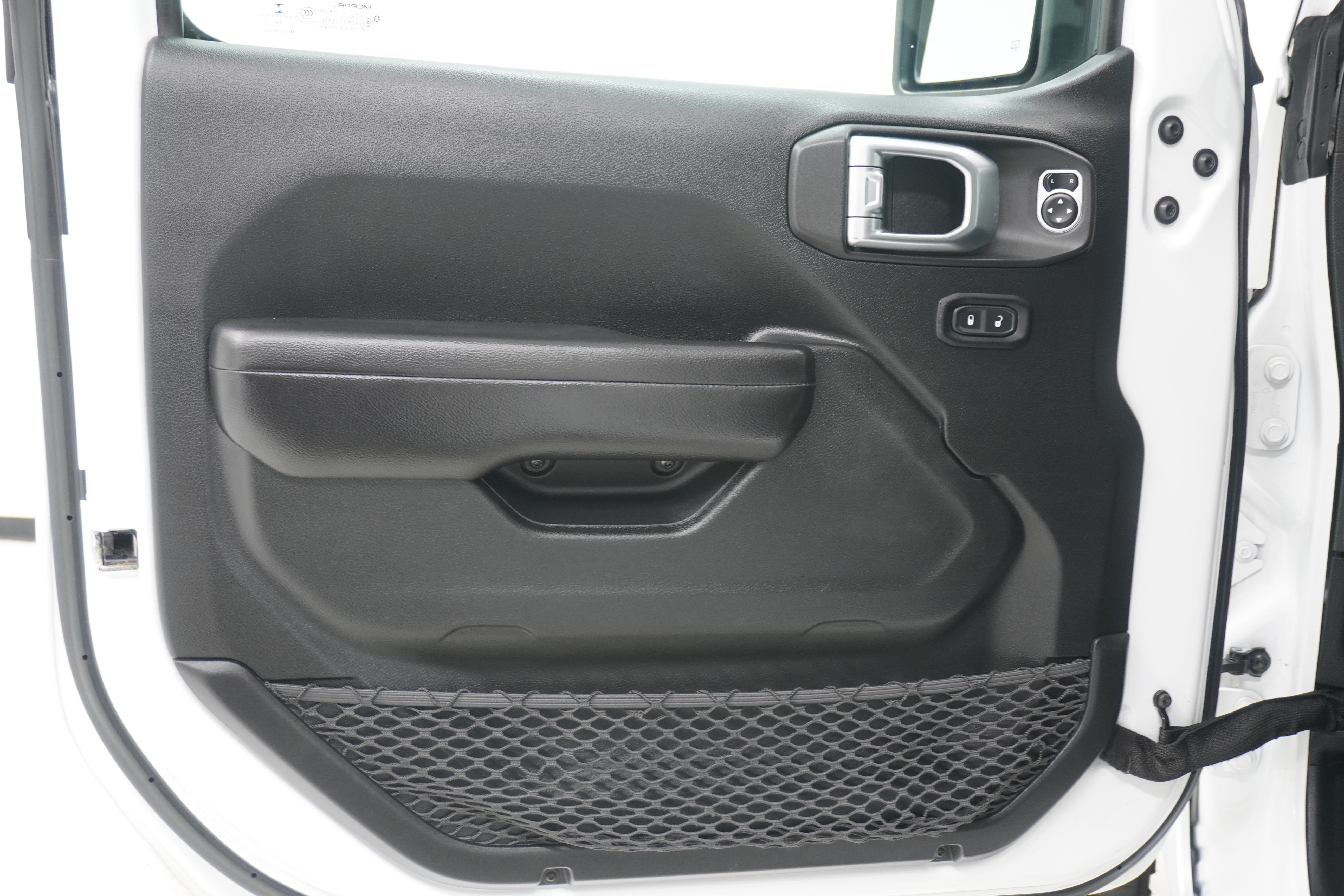 Used 2019 Jeep Wrangler Unlimited Sport S AWD/4WD image 17