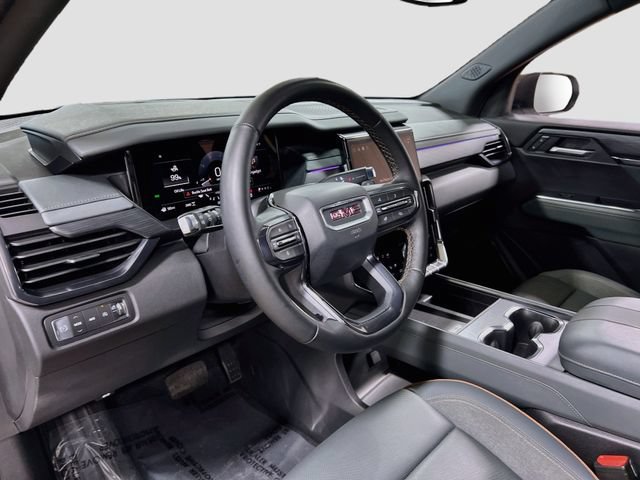 Used 2025 GMC Acadia AT4 w/ Luxury Package AWD/4WD image 9