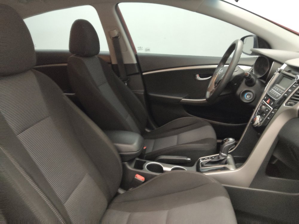 Used 2017 Hyundai Elantra GT image 21