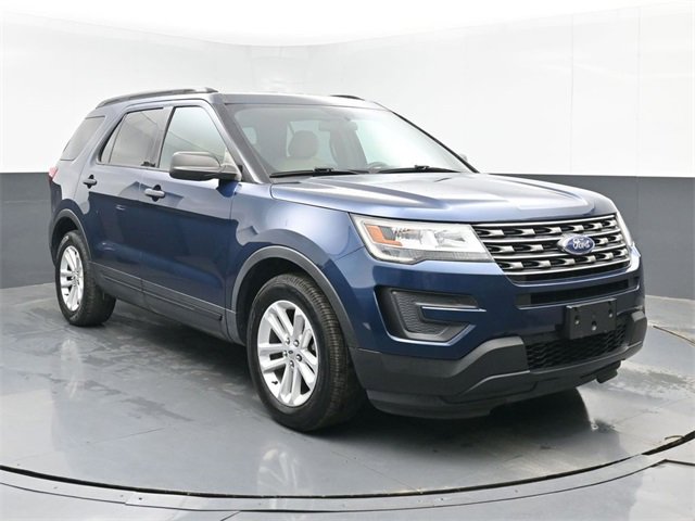 Used 2017 Ford Explorer Base image 2