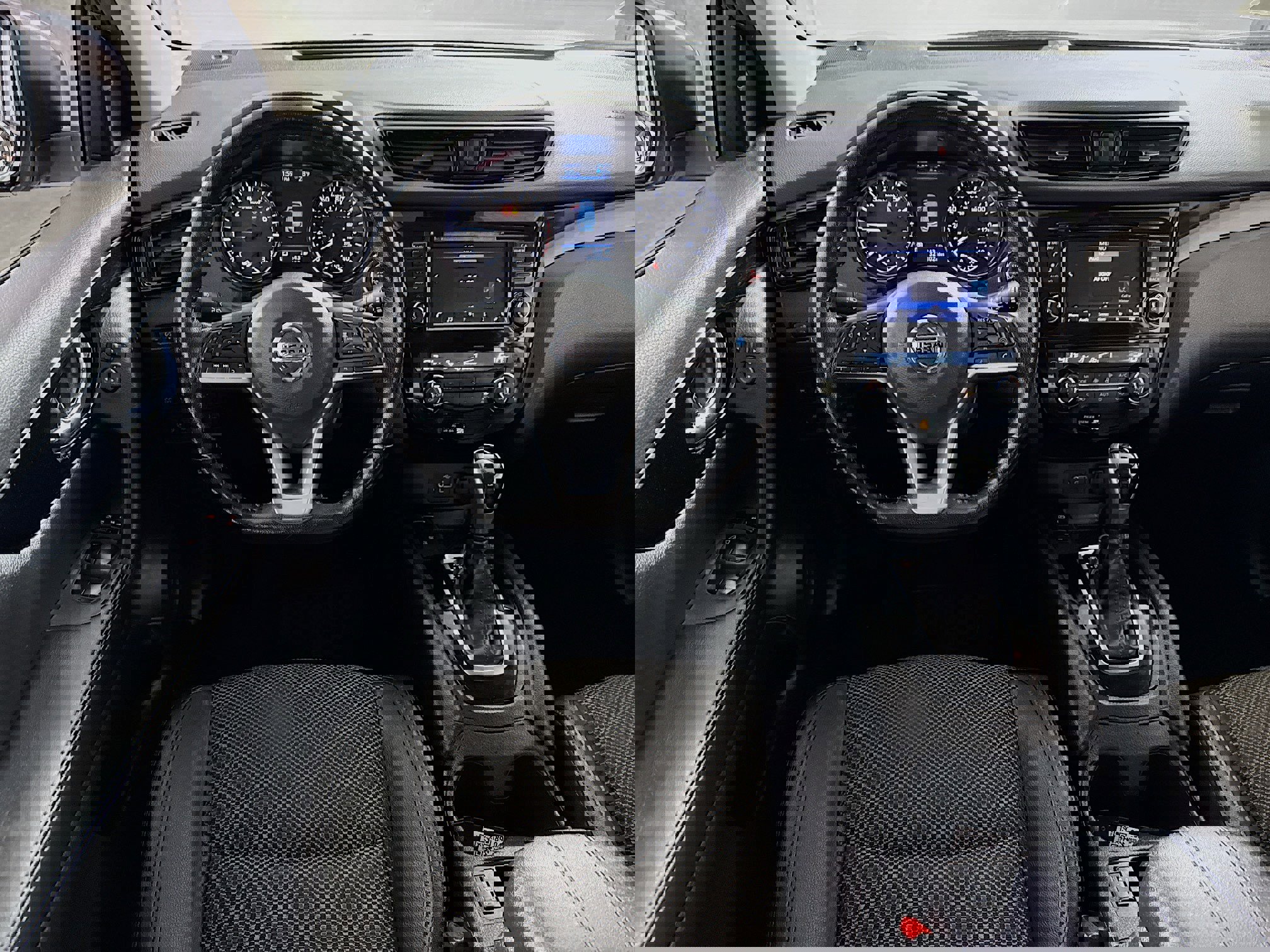 Used 2022 Nissan Rogue Sport SV w/ Technology Package image 22