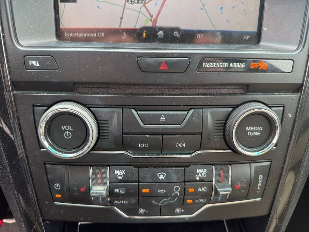 Used 2016 Ford Explorer XLT w/ Equipment Group 202A FWD image 15