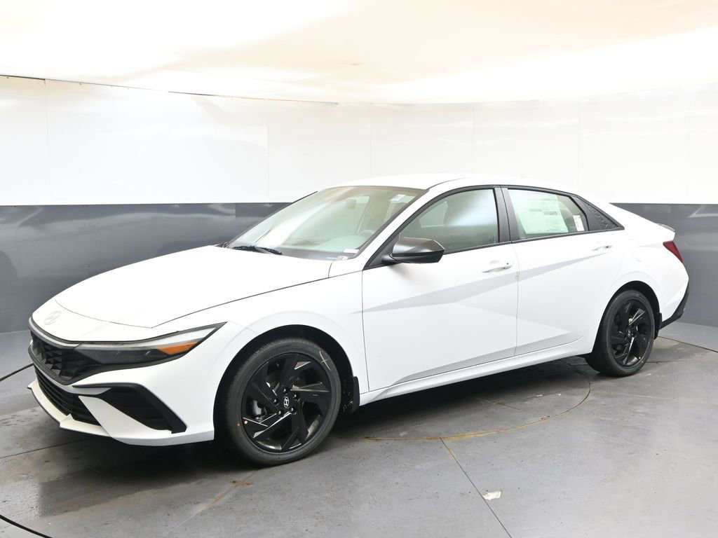 New 2026 Hyundai Elantra Sport image 2