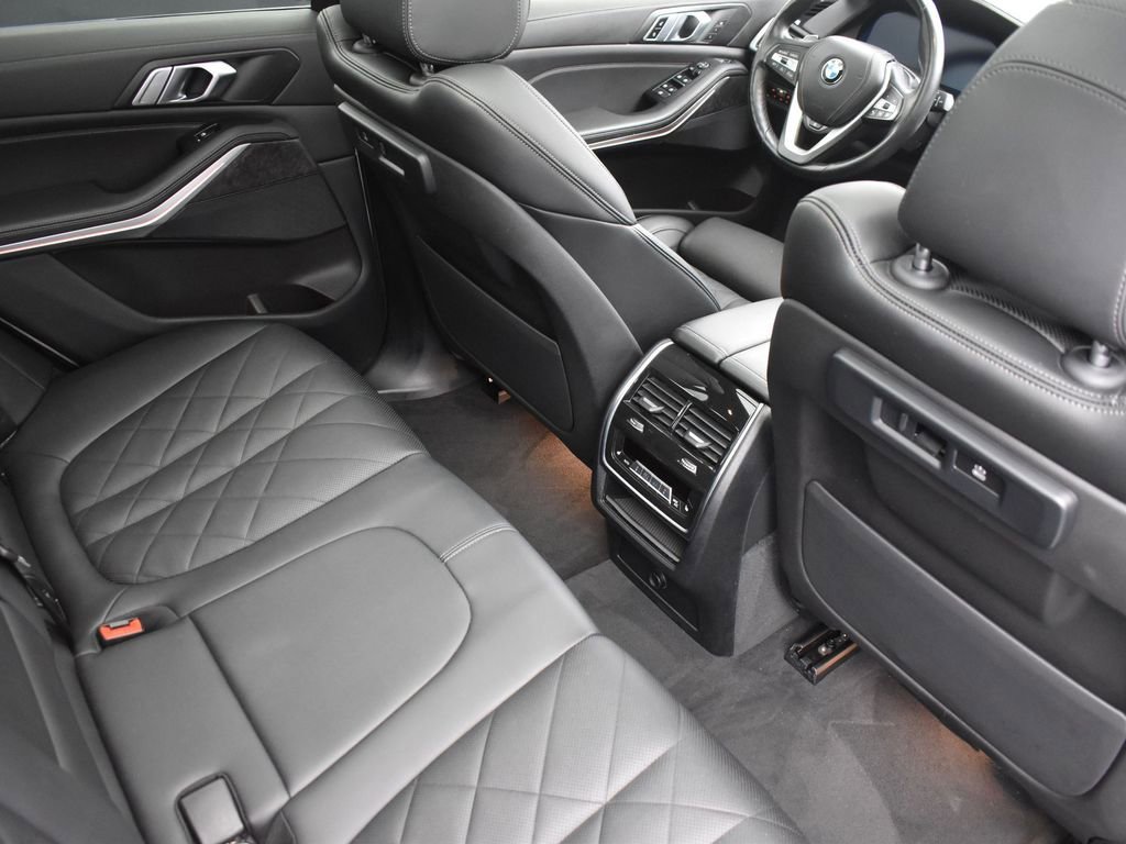 Used 2023 BMW X5 xDrive40i w/ Premium Package image 31