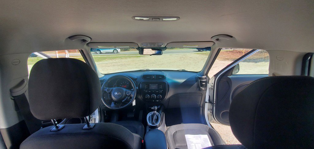 Used 2016 Kia Soul + w/ Designer's Package image 6