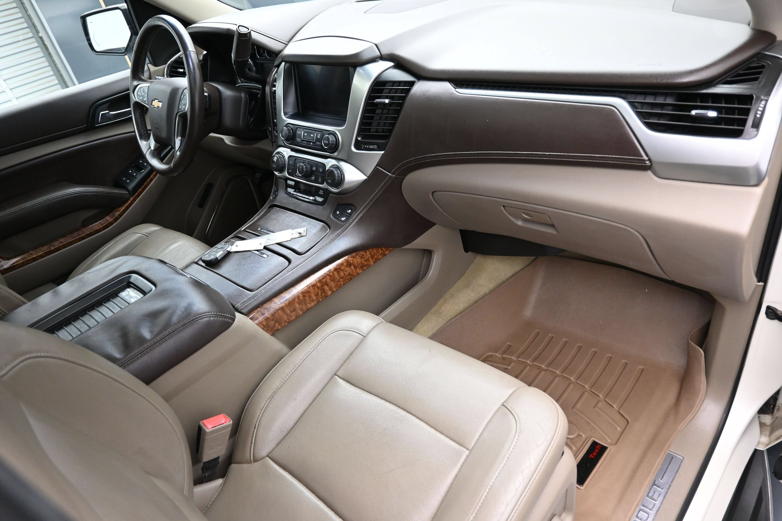 Used 2015 Chevrolet Suburban LTZ AWD/4WD image 38