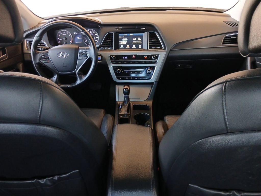 Used 2016 Hyundai Sonata Sport w/ Option Group 1V FWD image 10