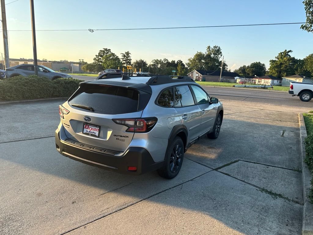 Used 2025 Subaru Outback Onyx Edition AWD/4WD image 7