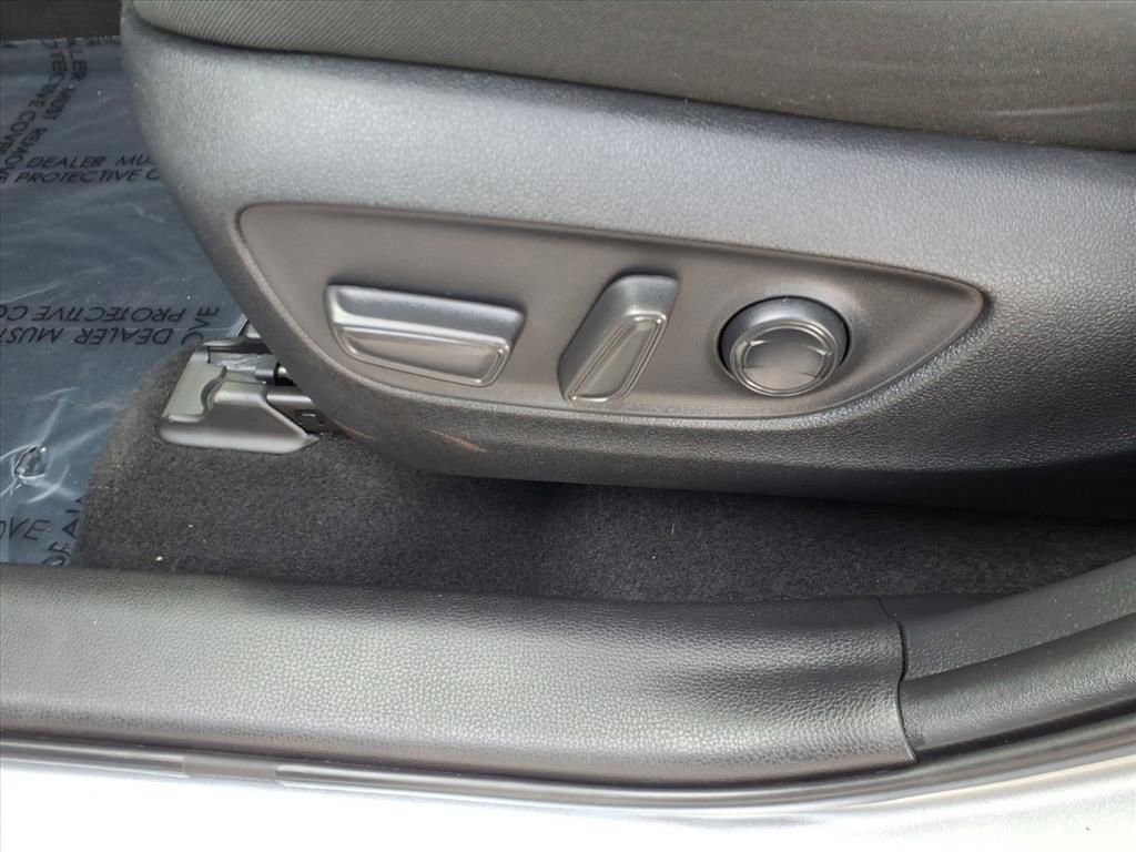 Certified 2022 Toyota RAV4 XLE image 15