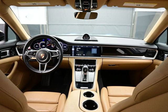 Certified 2018 Porsche Panamera image 20