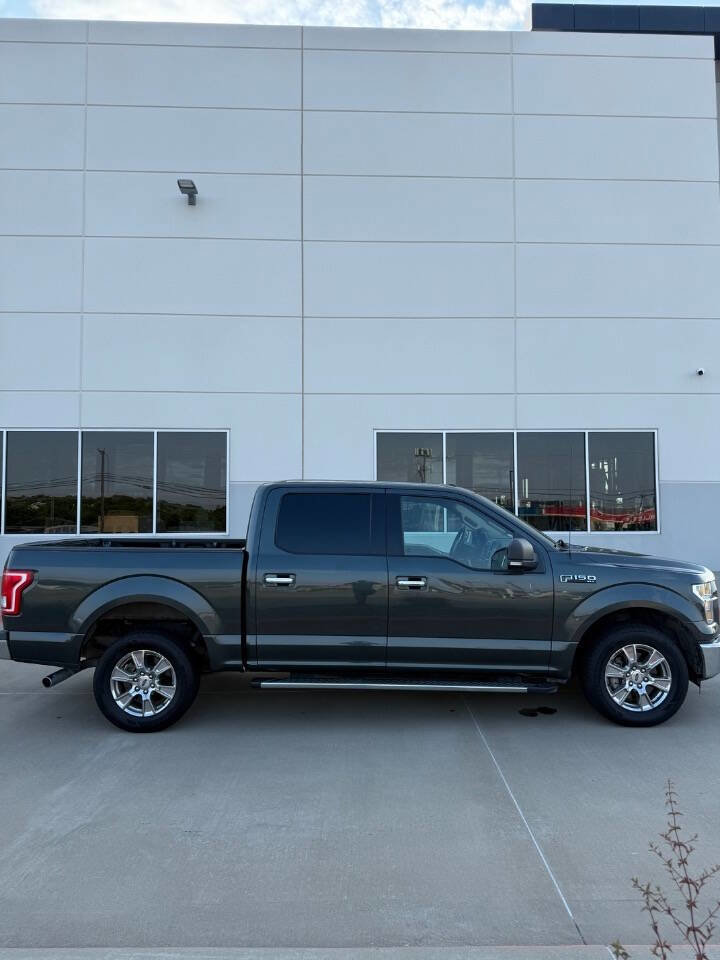 Used 2015 Ford F150 XLT w/ Equipment Group 302A Luxury image 3