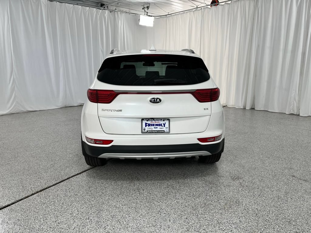 Used 2019 Kia Sportage EX w/ EX Sport Appearance Package AWD/4WD image 4