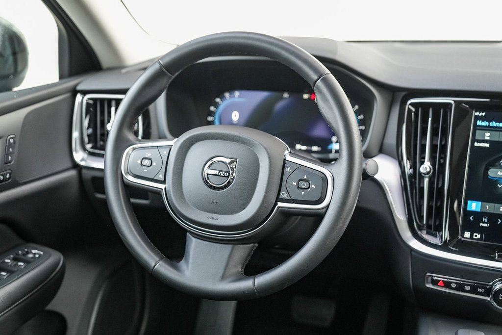 Used 2024 Volvo S60 B5 Core image 14