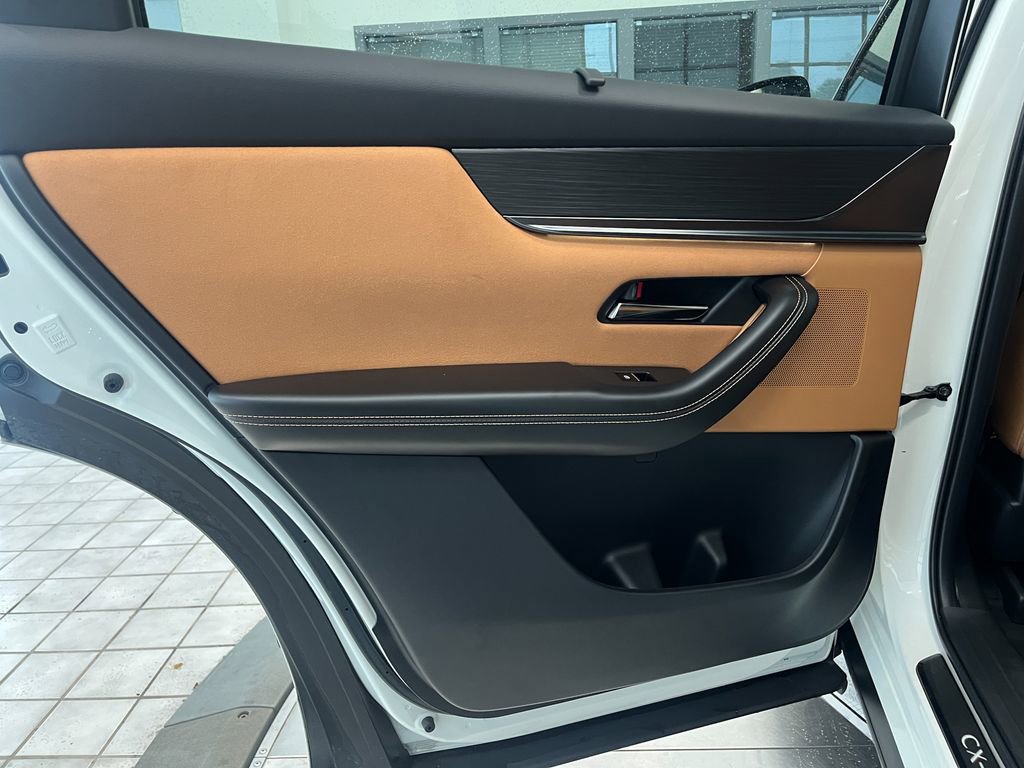 Certified 2025 MAZDA CX-70 3.3 Turbo S w/ Premium Plus image 28