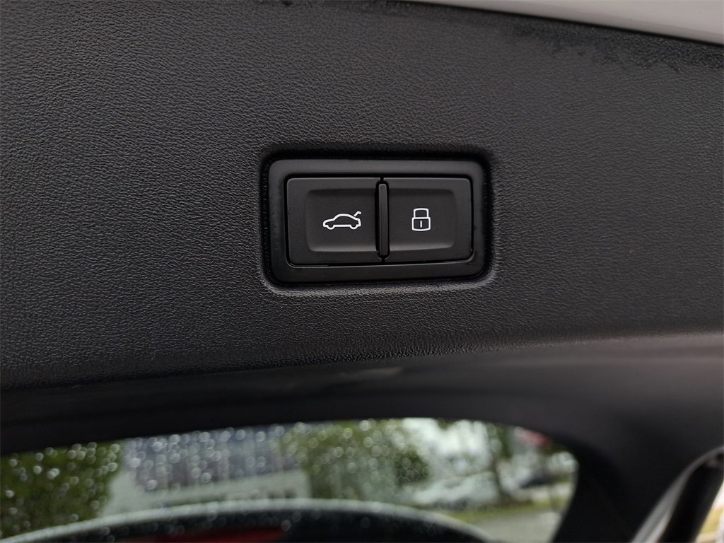 Certified 2024 Audi Q4 e-tron Premium Plus w/ Premium Plus image 32