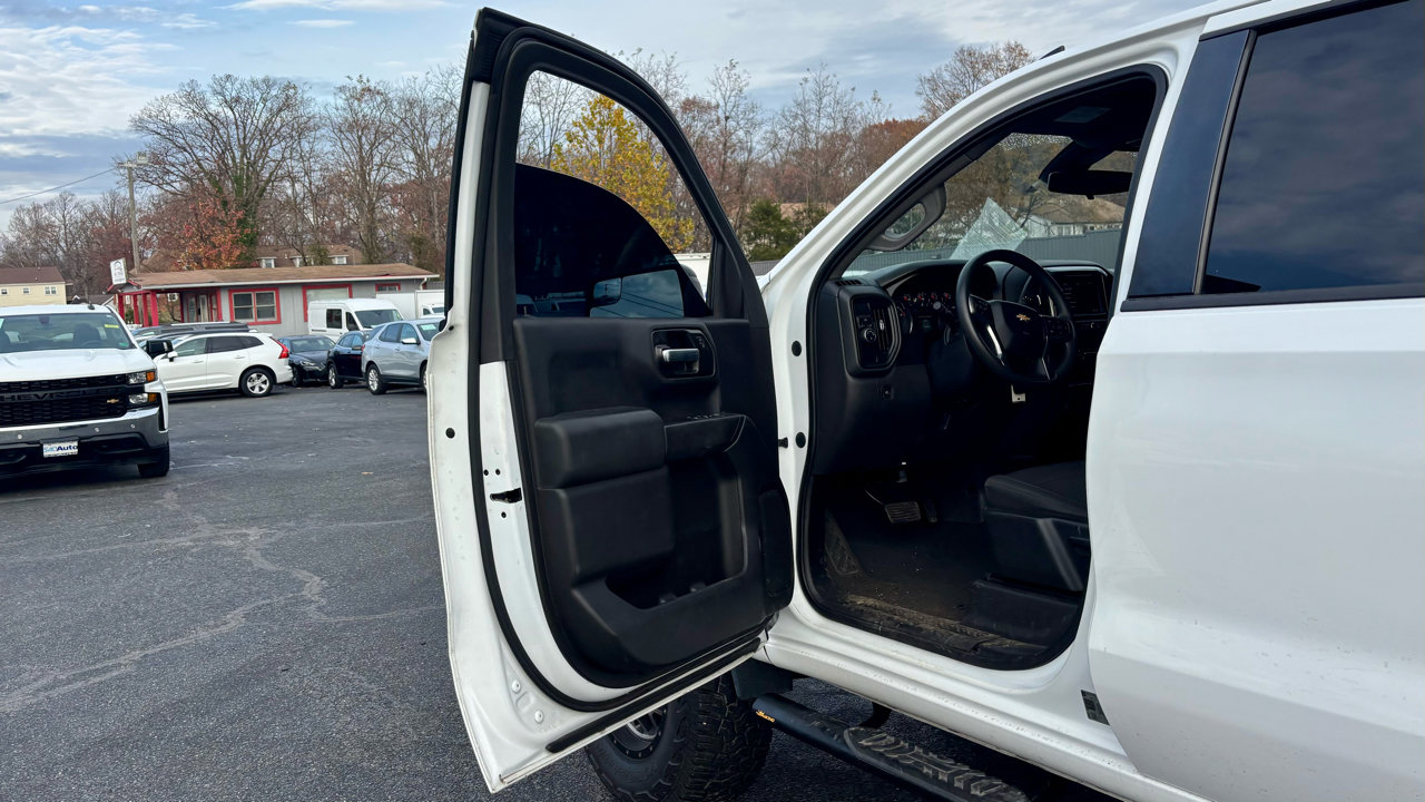 Used 2021 Chevrolet Silverado 1500 Custom w/ Safety Confidence Package image 15